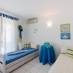 Beachfront Modern Appartement *