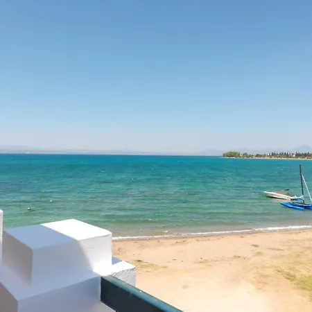 דירה Beachfront Modern *