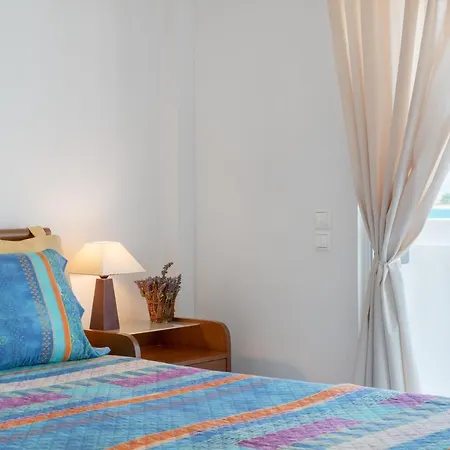 Beachfront Modern Apartman *