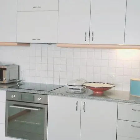 Beachfront Modern Lägenhet *