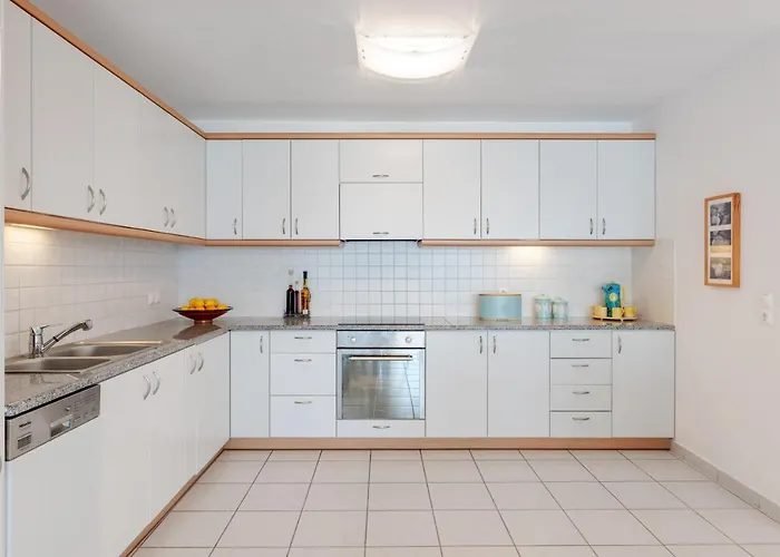 Apartment Beachfront Modern *