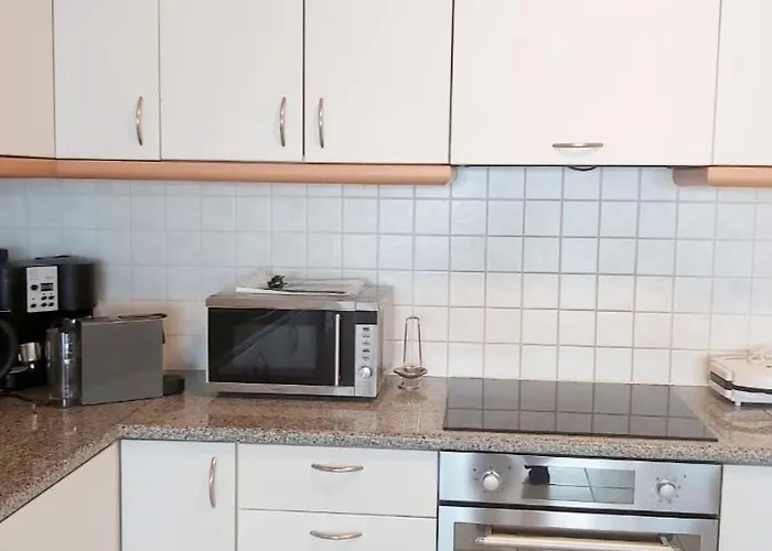 Beachfront Modern Apartment *